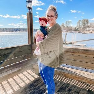 Meet your Posher, Suzanne